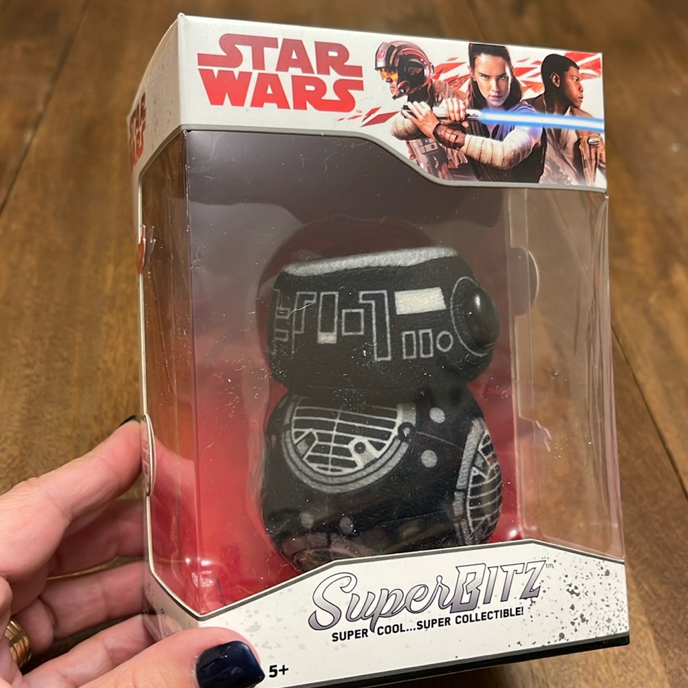 🌸NWOT- Star Wars - BB-9E SuperBitz - Super cool collectable